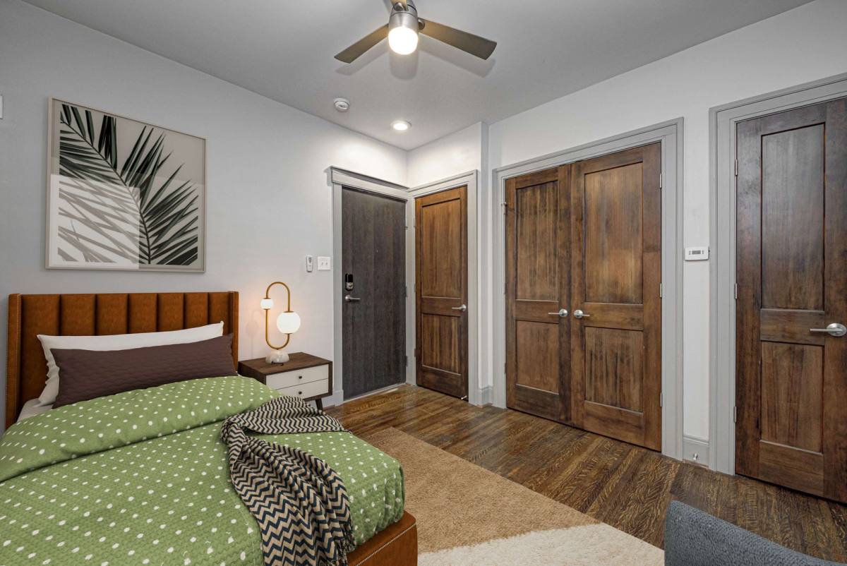 Apartment for rent at 1308 Central Ave, Indianapolis, IN 46202