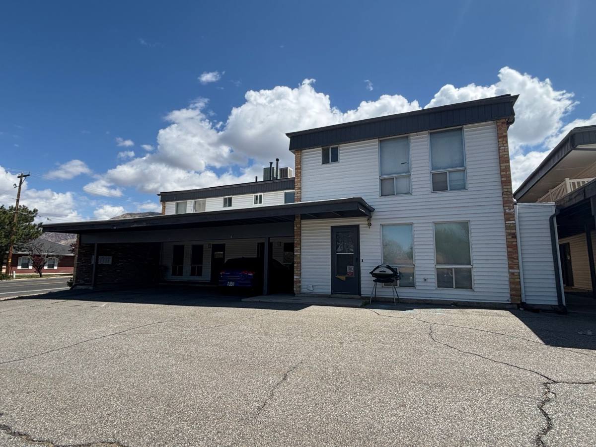 Apartment for rent at 1165 Edgewood Dr, Ogden, UT 84403
