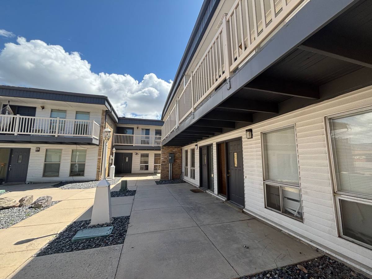 Apartment for rent at 1165 Edgewood Dr, Ogden, UT 84403