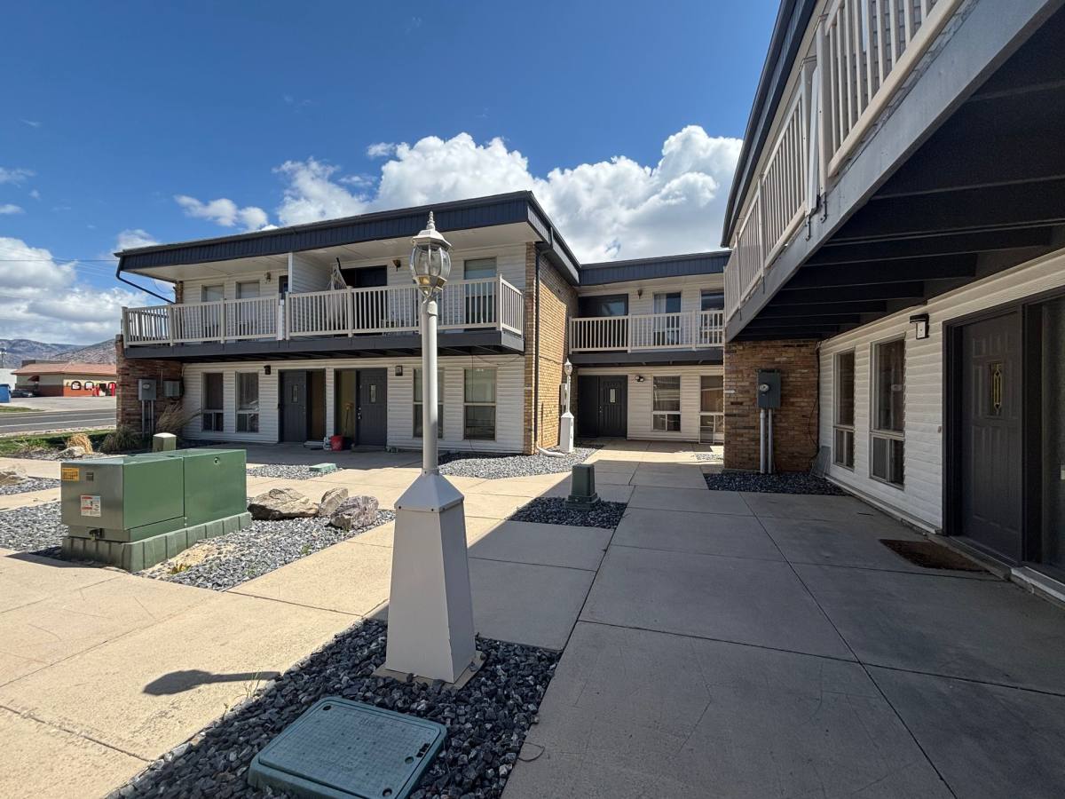 Apartment for rent at 1165 Edgewood Dr, Ogden, UT 84403
