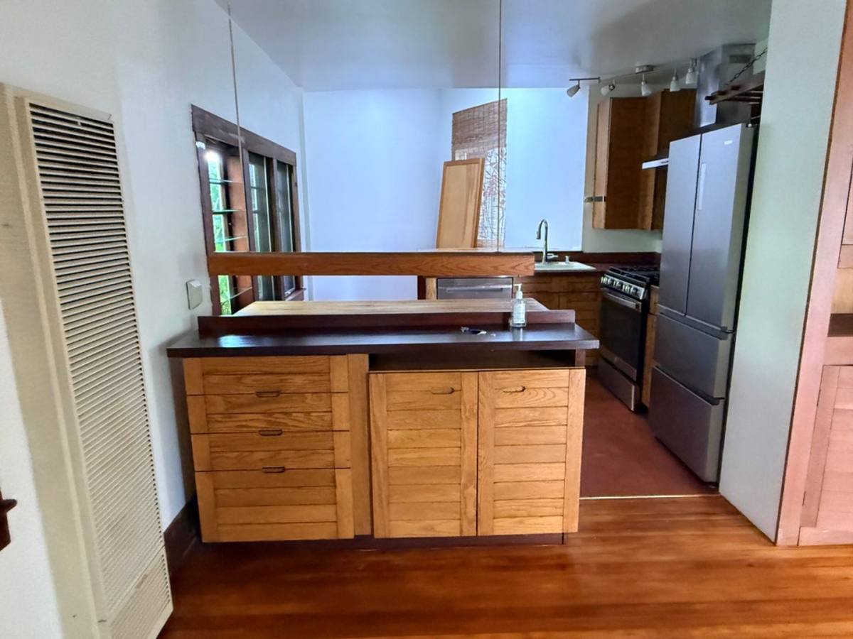 Apartment for rent at 430 Altair Place, Venice, CA 90291