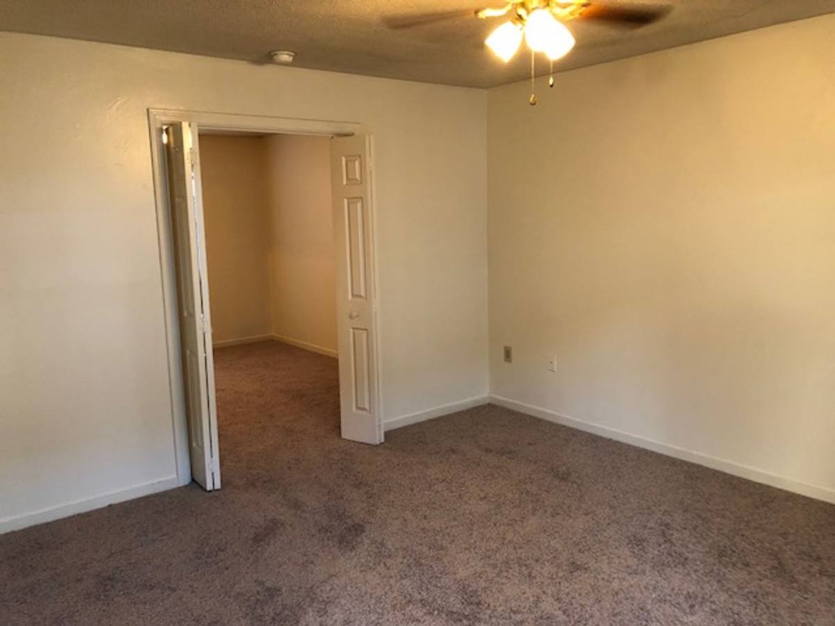 Apartment for rent at 213 Hampton Ave, Greenwood, SC 29646