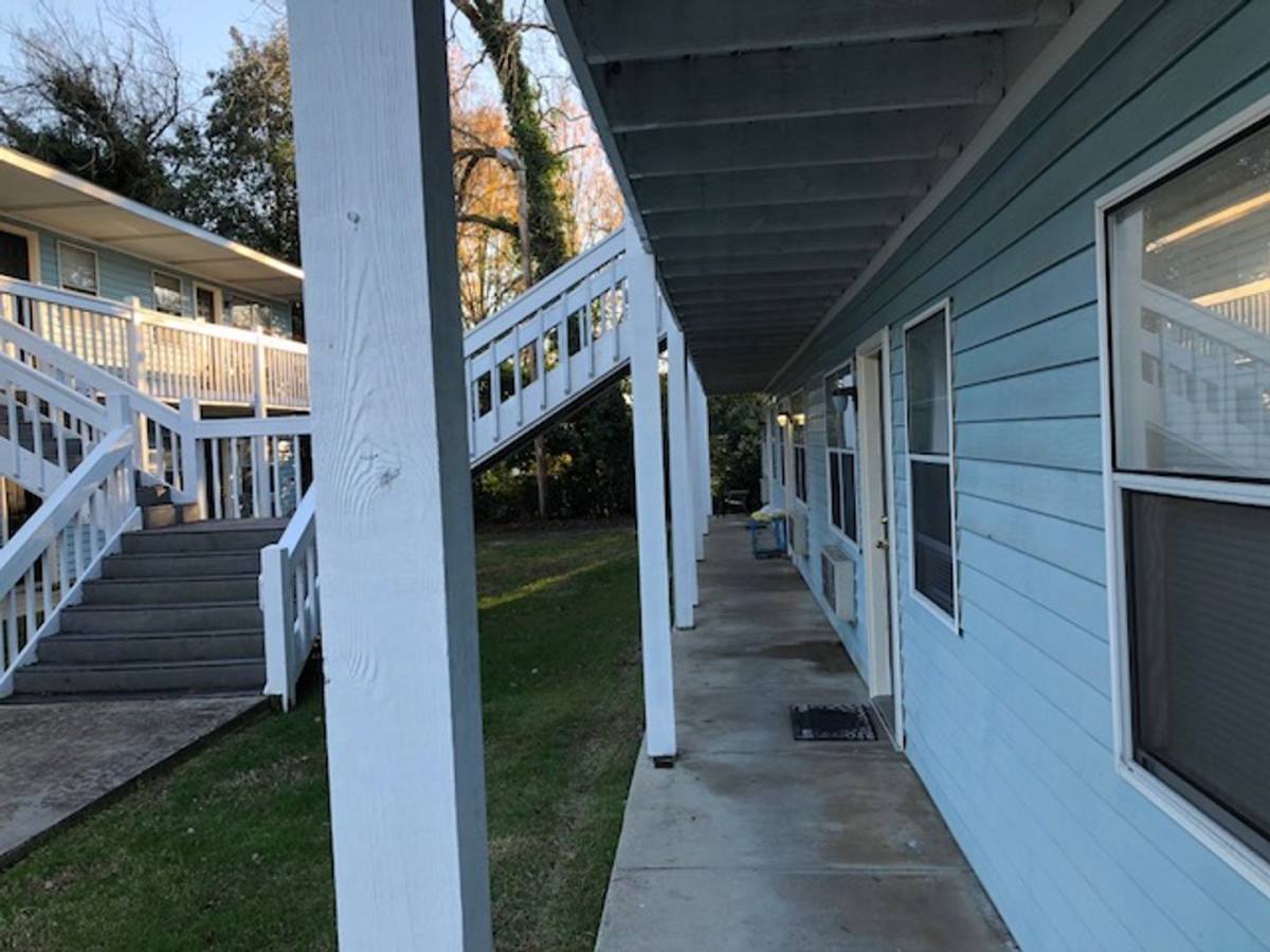 Apartment for rent at 213 Hampton Ave, Greenwood, SC 29646
