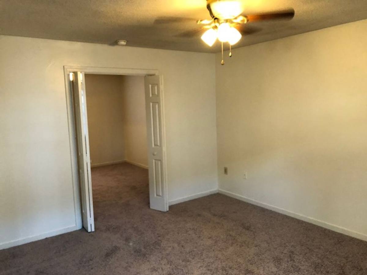 Apartment for rent at 213 Hampton Ave, Greenwood, SC 29646