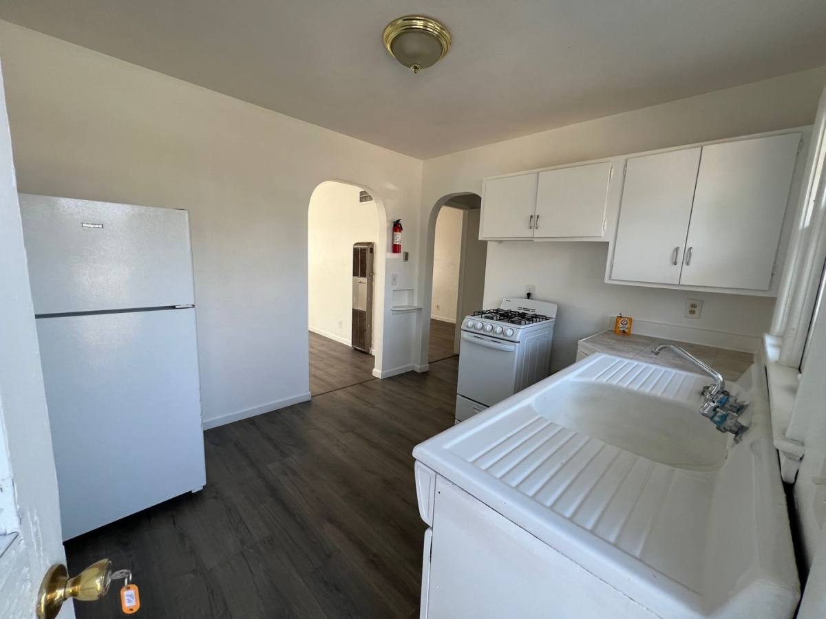 351 E 2nd Ave, Akron, CO 80720 - Apartment for Rent - Image 4