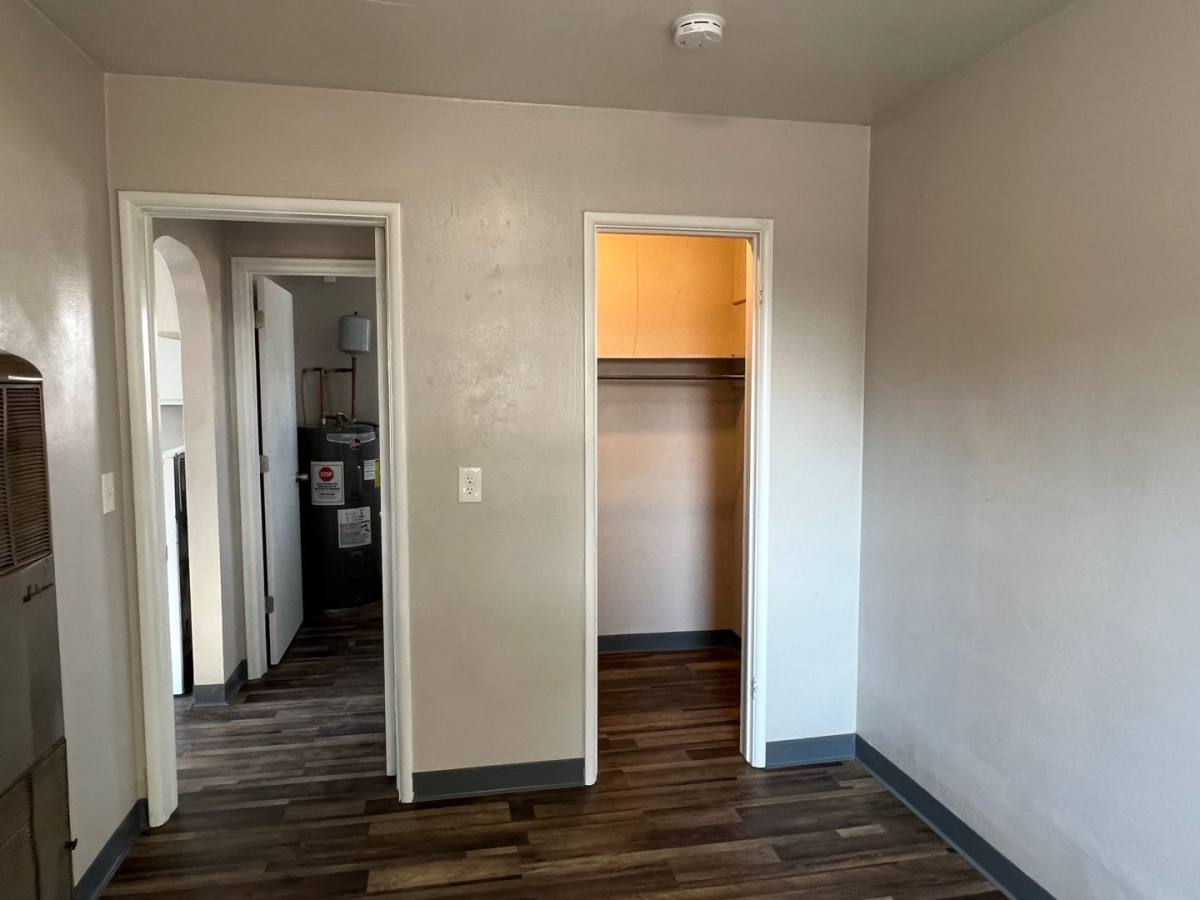 351 E 2nd Ave, Akron, CO 80720 - Apartment for Rent - Image 6