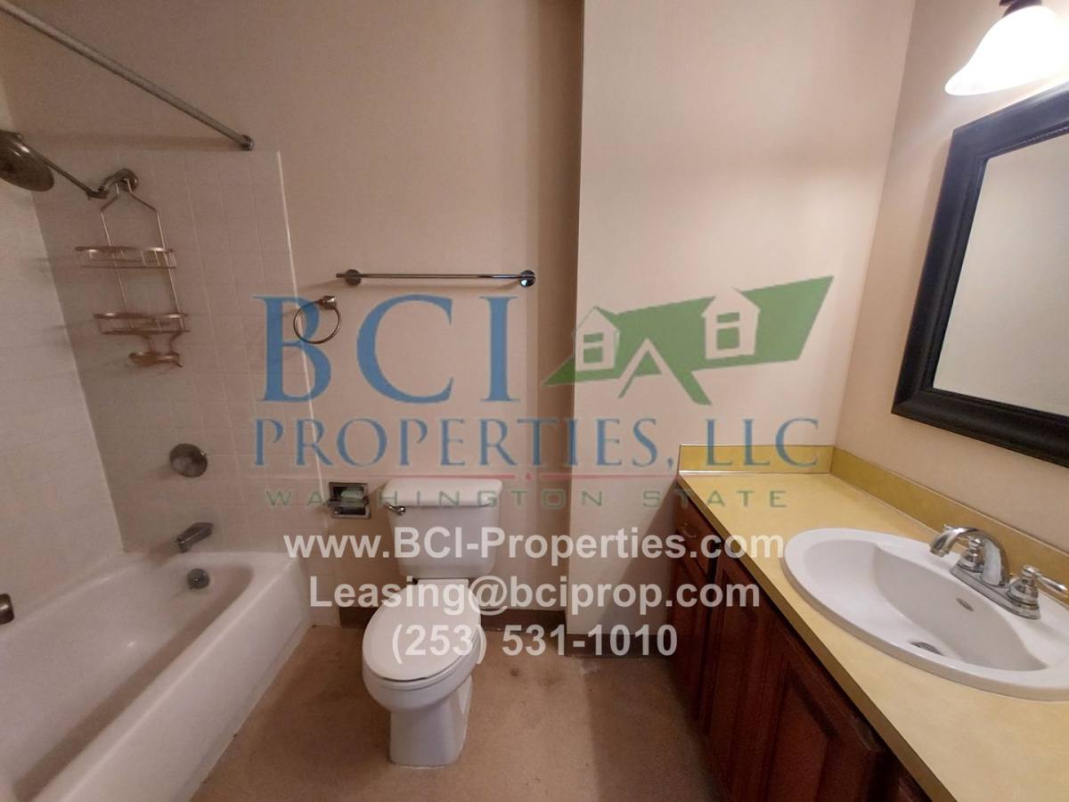 House for rent at 10616 98th St SW, Lakewood, WA 98498
