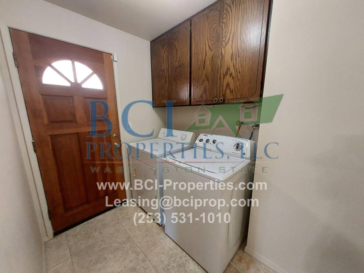House for rent at 10616 98th St SW, Lakewood, WA 98498