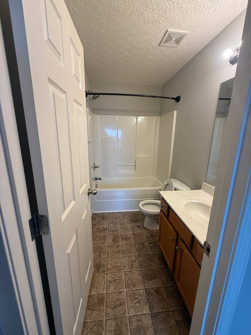 Townhouse for rent at 362 Upper Stone Ave E, Bowling Green, KY 42101