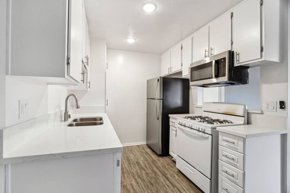 Apartment for rent at 17211 Chatsworth St, Granada Hills, CA 91344