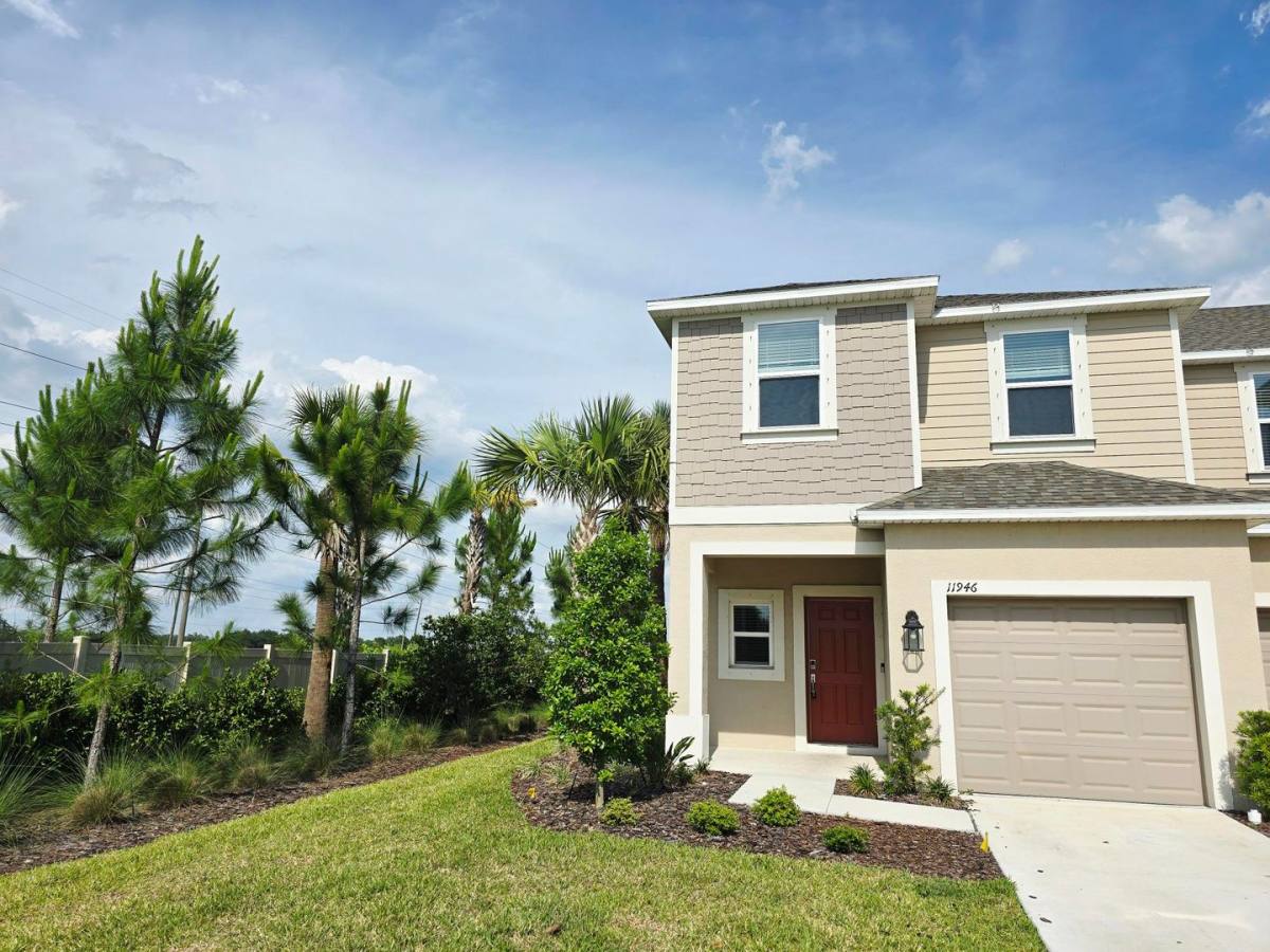 Townhouse for rent at 11946 Glenside Terrace, Palmetto, FL 34221