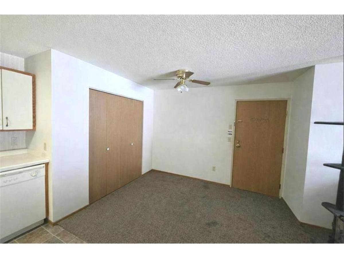 Apartment for rent at 1423 6th St N, Saint Cloud, MN 56303