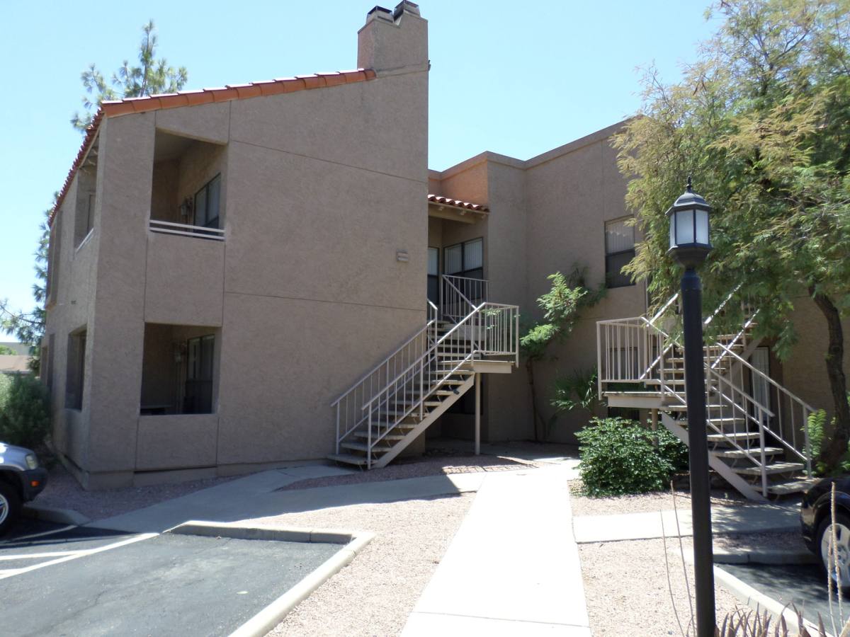 Apartment for rent at 8787 E Mountain View Rd, Scottsdale, AZ 85258