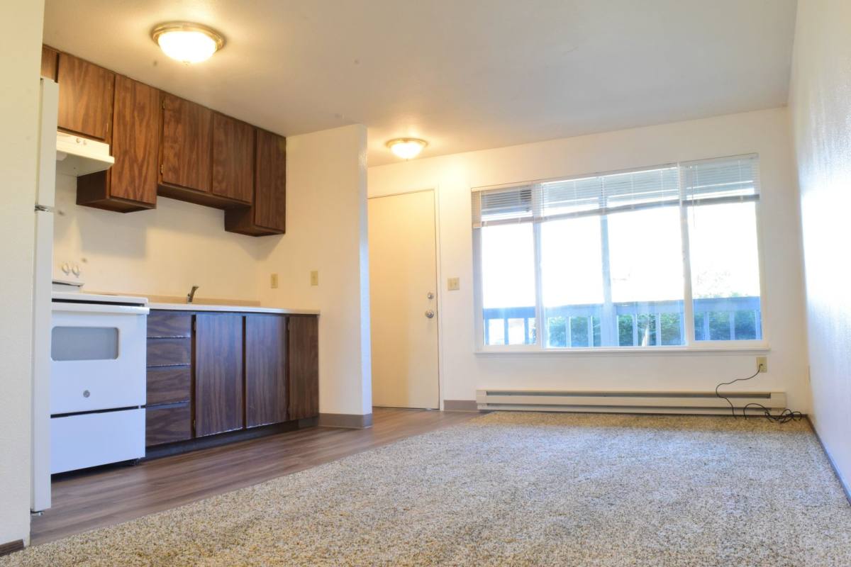 Apartment for rent at 2340 SW Leonard St, Corvallis, OR 97333