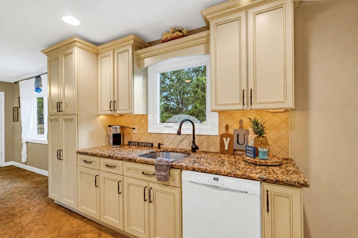 House for rent at 1732 4th Ave, Toms River, NJ 08757