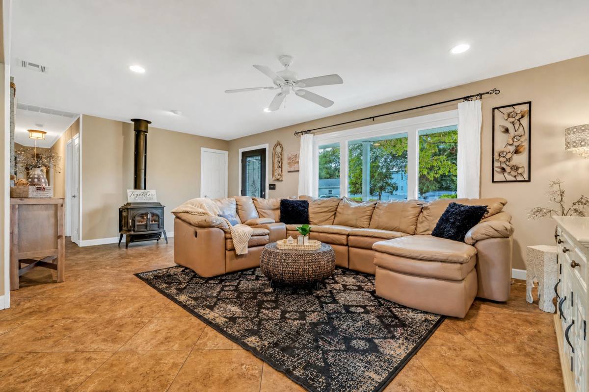 House for rent at 1732 4th Ave, Toms River, NJ 08757