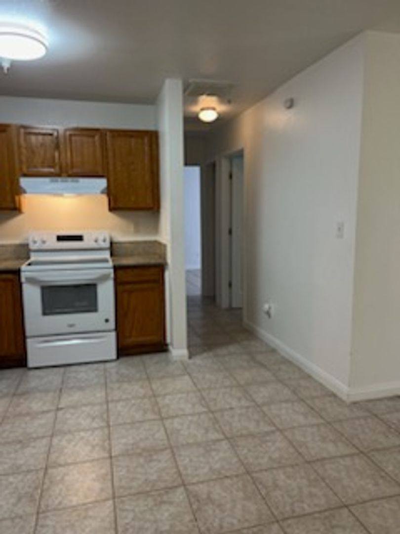 Apartment for rent at 2601 Columbus St, Bakersfield, CA 93306