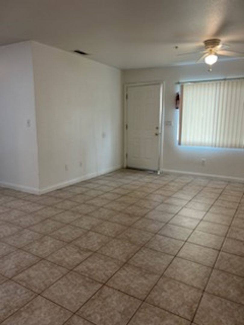 Apartment for rent at 2601 Columbus St, Bakersfield, CA 93306