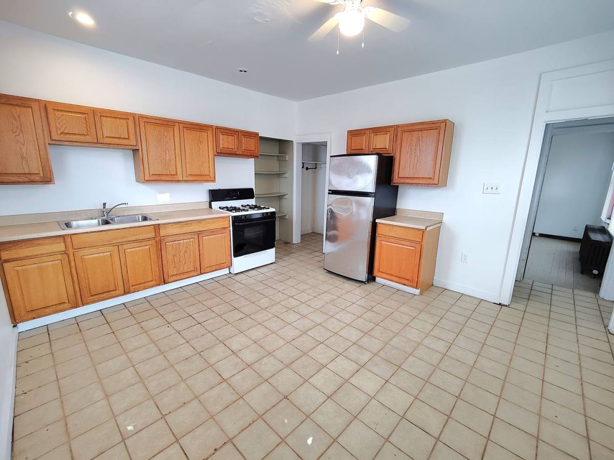 House for rent at 3139 Ward St, Pittsburgh, PA 15213