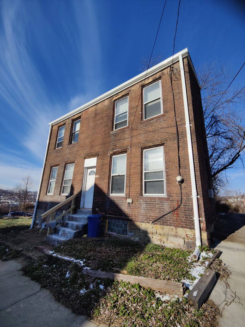 House for rent at 3139 Ward St, Pittsburgh, PA 15213