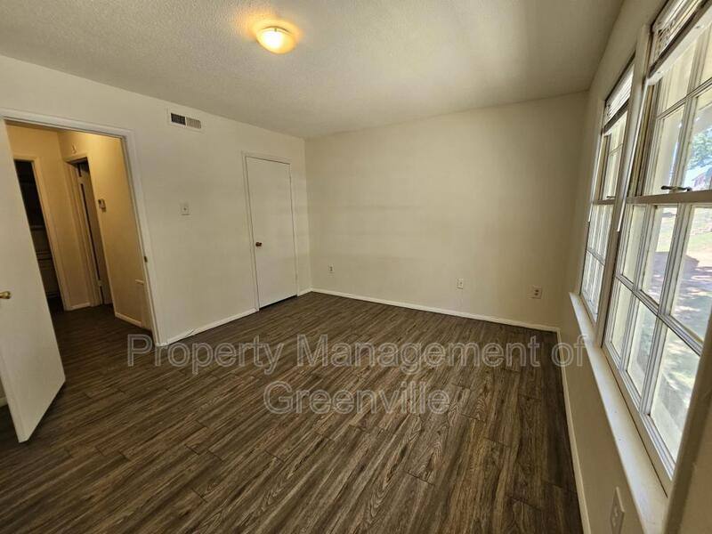 Apartment for rent at 6526 White Horse Rd, Greenville, SC 29611