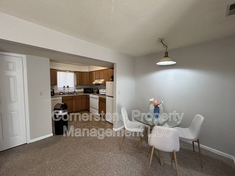 Apartment for rent at 1000 Emery Rd, Lawrence, KS 66044