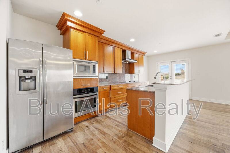 Townhouse for rent at 2690 Rockbrook Dr #4, Lewisville, TX 75067