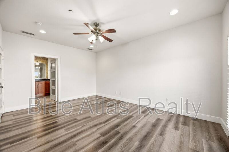 Townhouse for rent at 2690 Rockbrook Dr #4, Lewisville, TX 75067