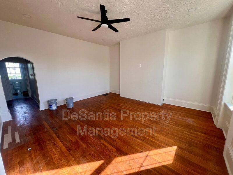 Apartment for rent at 1198 Third St #1R, Beaver, PA 15009