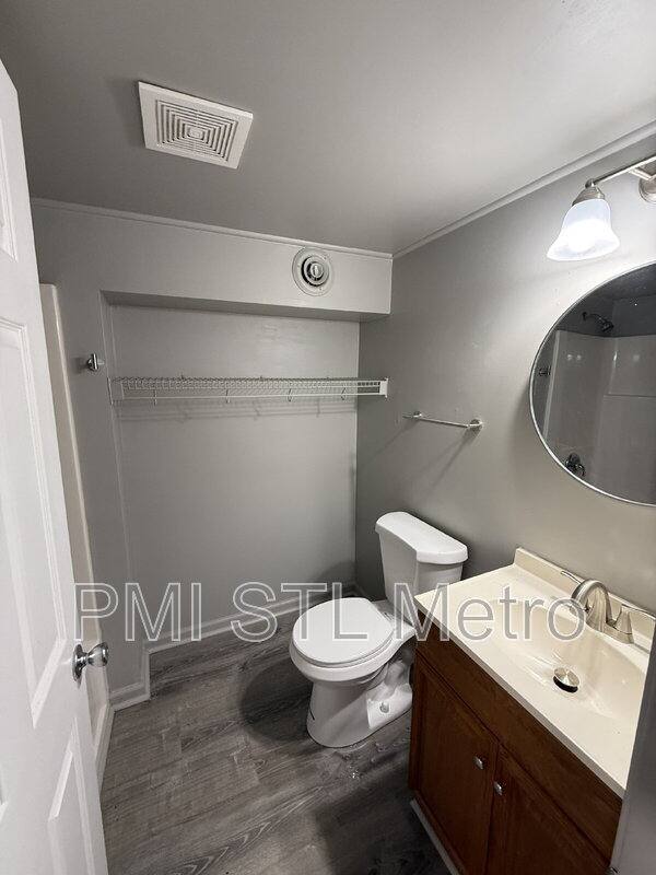 Apartment for rent at 747 Cunningham Ave #3, Saint Charles, MO 63301