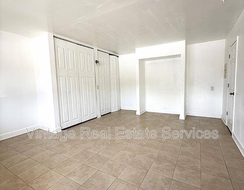Apartment for rent at 3301 58th Ave S, Saint Petersburg, FL 33712