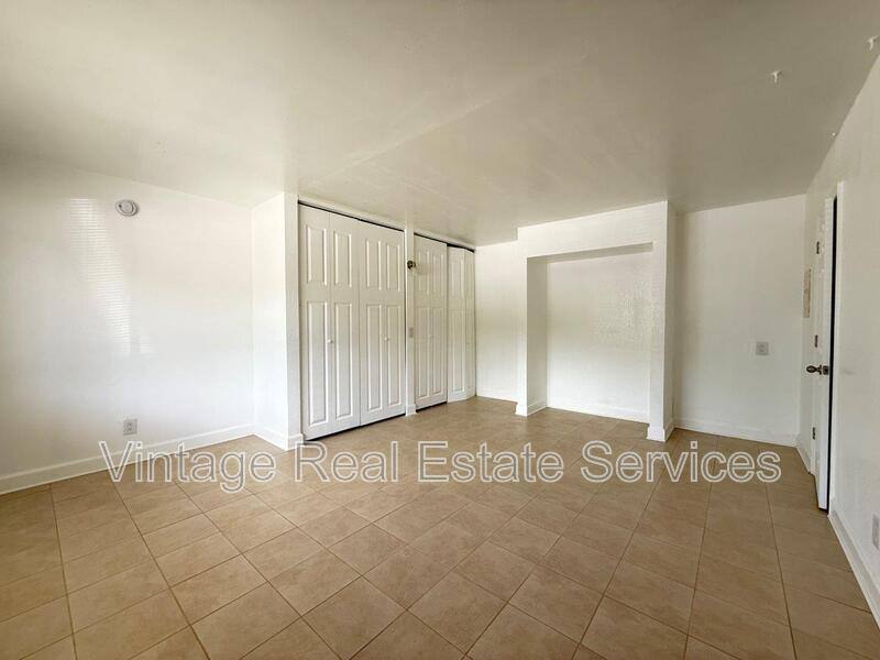 Apartment for rent at 3301 58th Ave S, Saint Petersburg, FL 33712