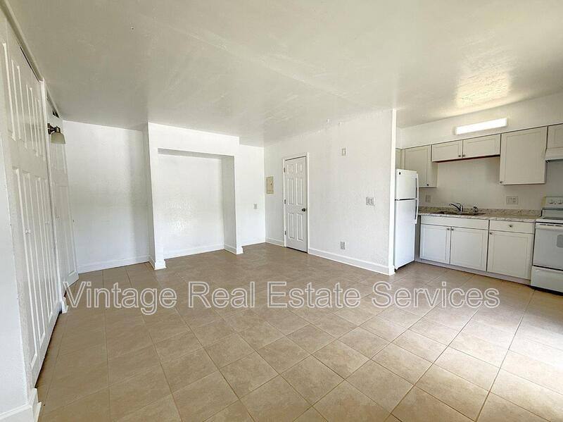 Apartment for rent at 3301 58th Ave S, Saint Petersburg, FL 33712