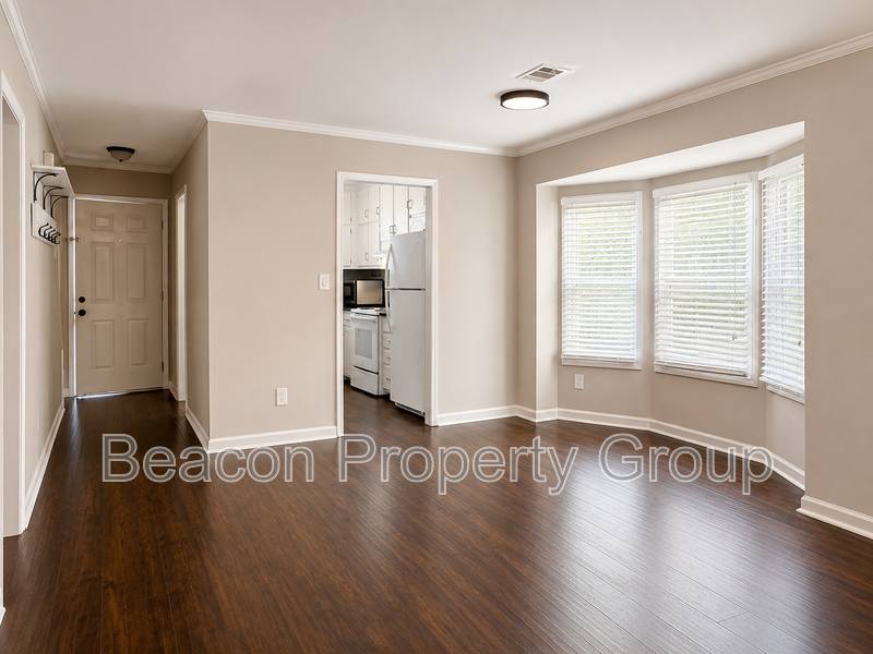 Townhouse for rent at 140 Williamsburg Way, Fayetteville, GA 30214