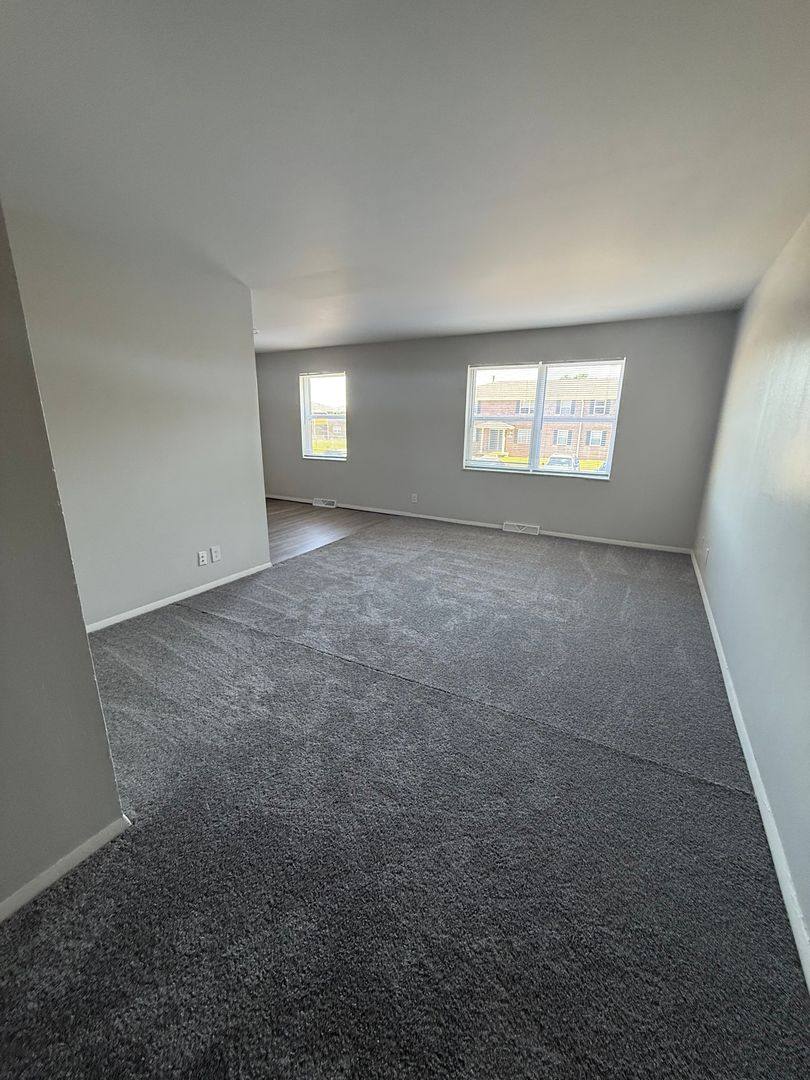 Apartment for rent at 4982 Tippecanoe Dr, Evansville, IN 47715