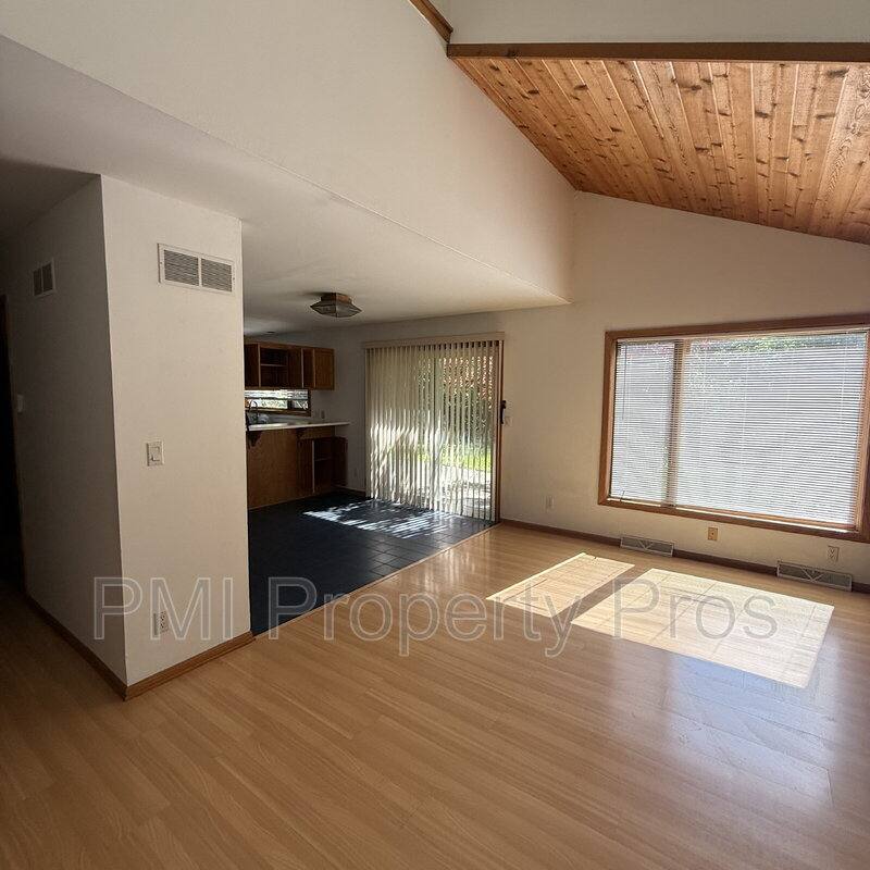 Townhouse for rent at 4130 Eldorado Court, Brookfield, WI 53005
