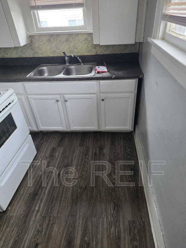 House for rent at 1023 Barrie Ave, Flint, MI 48507