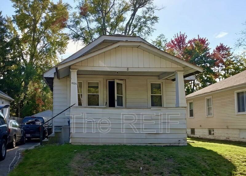 House for rent at 1023 Barrie Ave, Flint, MI 48507