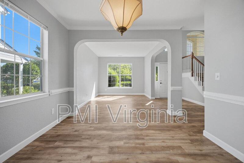 House for rent at 3016 Beaden Dr, Virginia Beach, VA 23456