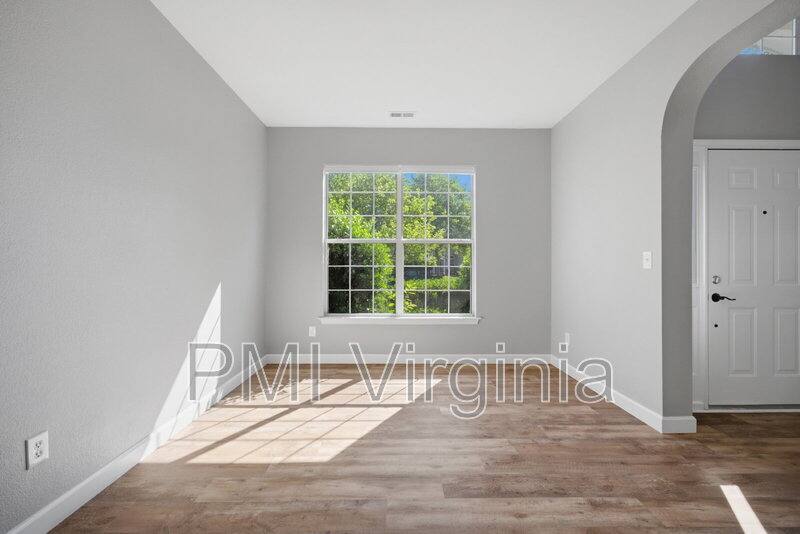 House for rent at 3016 Beaden Dr, Virginia Beach, VA 23456