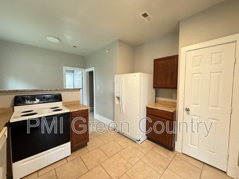 House for rent at 1223 S Quaker Ave, Tulsa, OK 74120