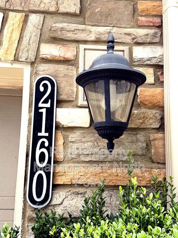 Townhouse for rent at 2160 Crestridge Trail, Atlanta, GA 30329