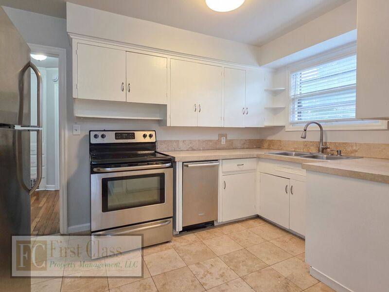 Apartment for rent at 5735 N Montana Ave, Portland, OR 97217