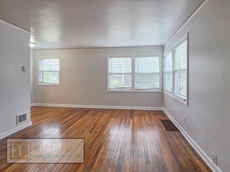 Apartment for rent at 5735 N Montana Ave, Portland, OR 97217