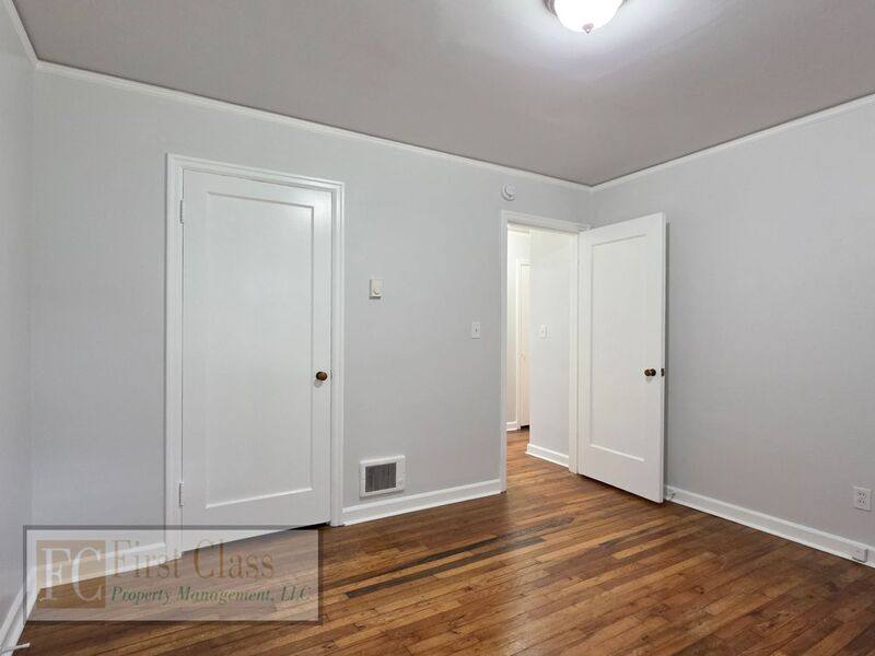 Apartment for rent at 5735 N Montana Ave, Portland, OR 97217