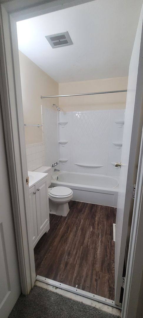 Townhouse for rent at 570 Erlanger Rd, Erlanger, KY 41018