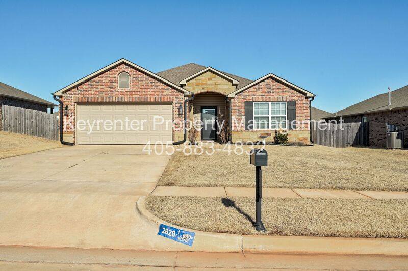 House for rent at 2029 W Antler Way, Mustang, OK 73064