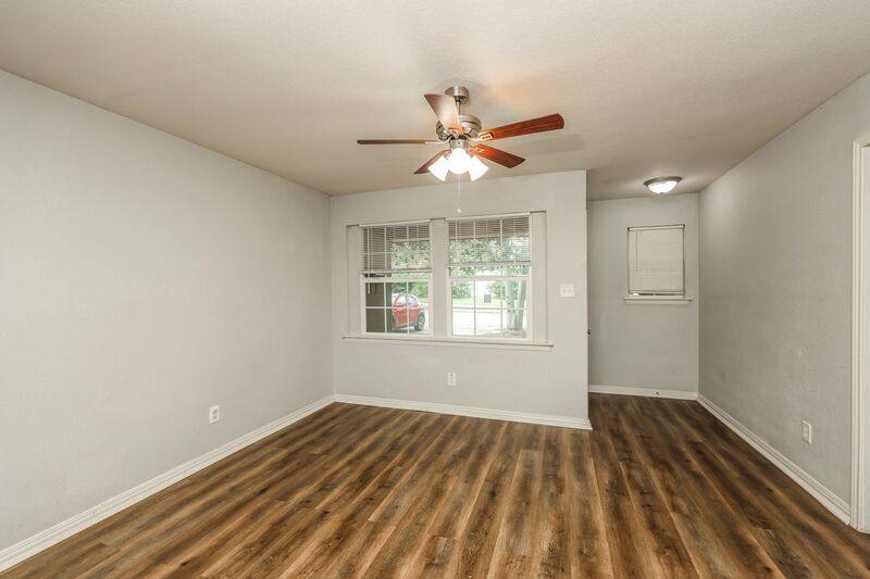 House for rent at 1754 E Red Bird Lane, Dallas, TX 75241