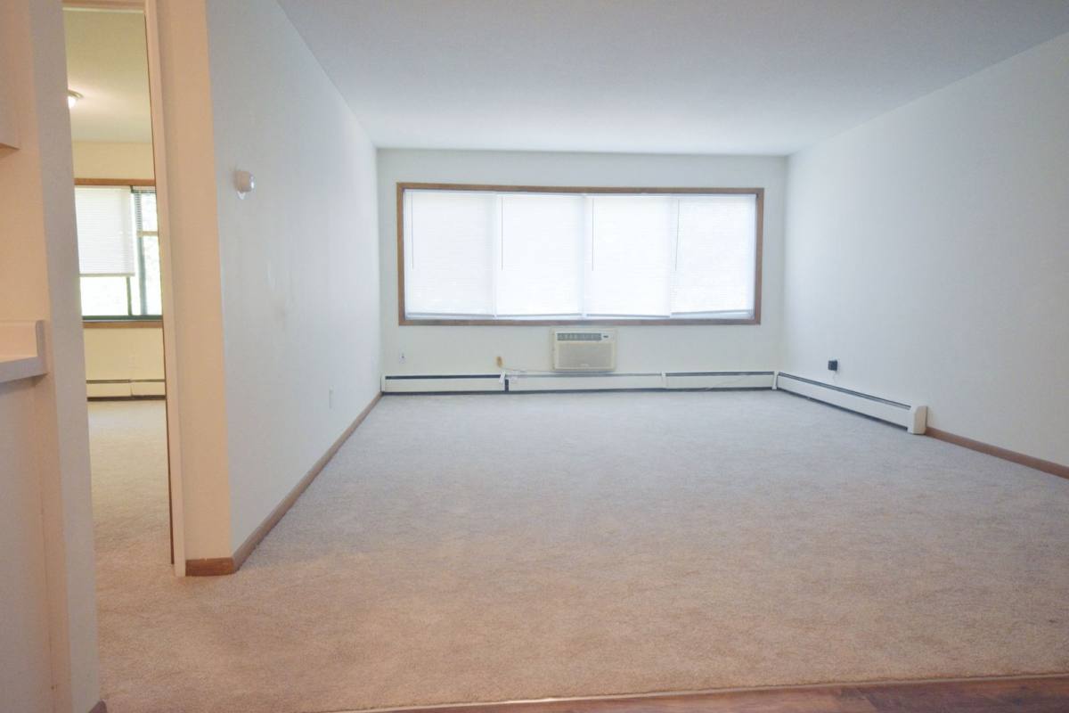Apartment for rent at 2509 Dupont Ave S, Minneapolis, MN 55405