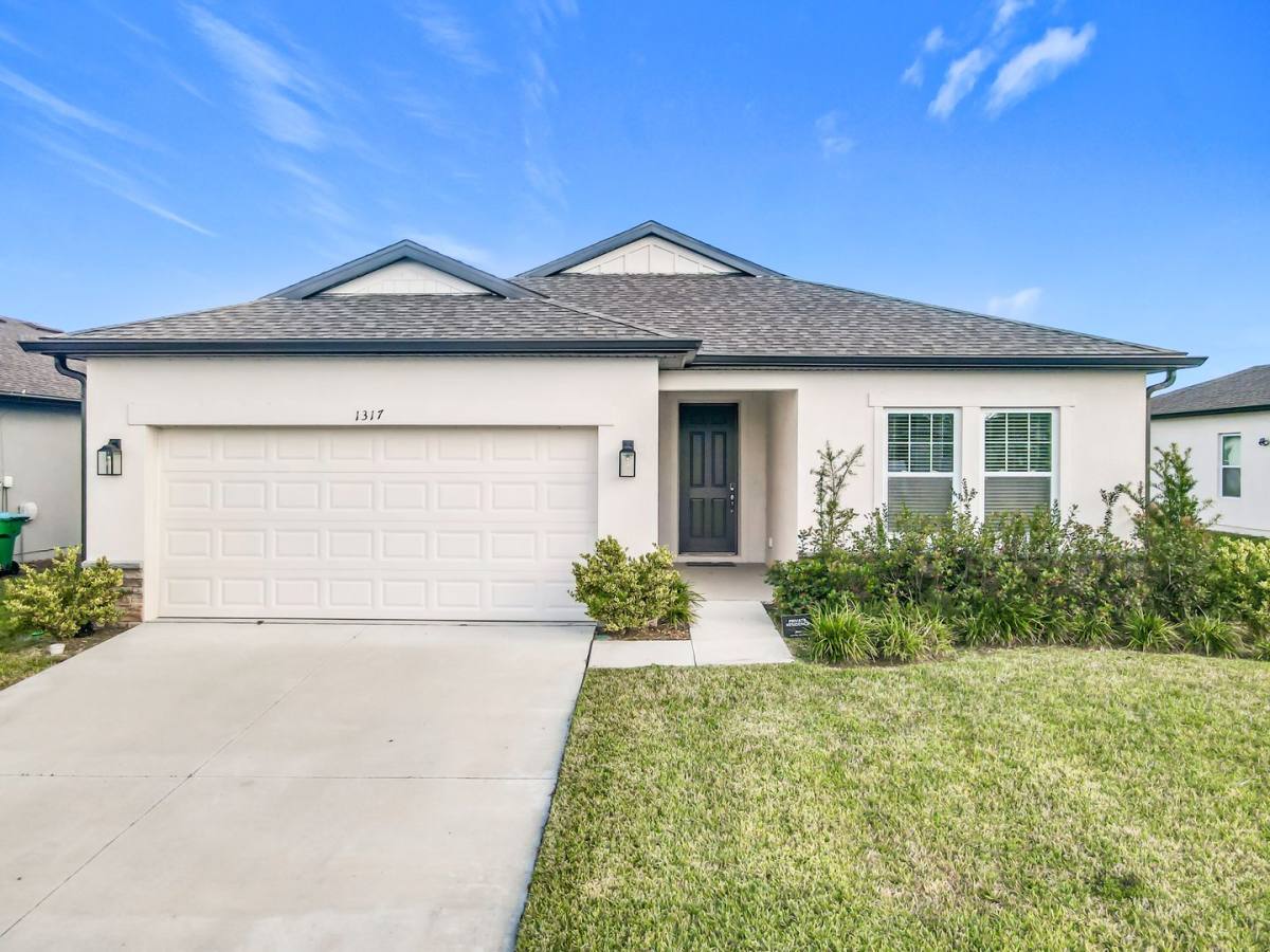 House for rent at 1317 Sterling Pointe Dr, Deltona, FL 32725